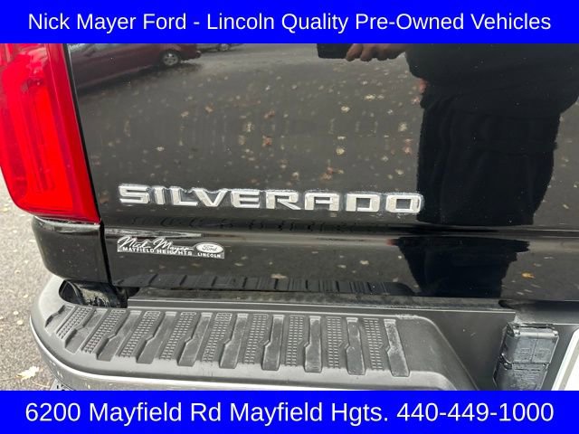 Used 2024 Chevrolet Silverado 3500 LTZ w/ LTZ Convenience Package image 23