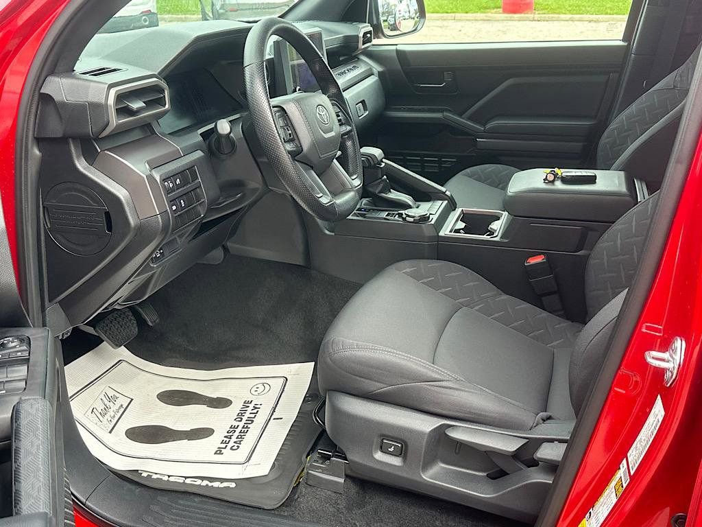 Certified 2025 Toyota Tacoma SR5 image 12