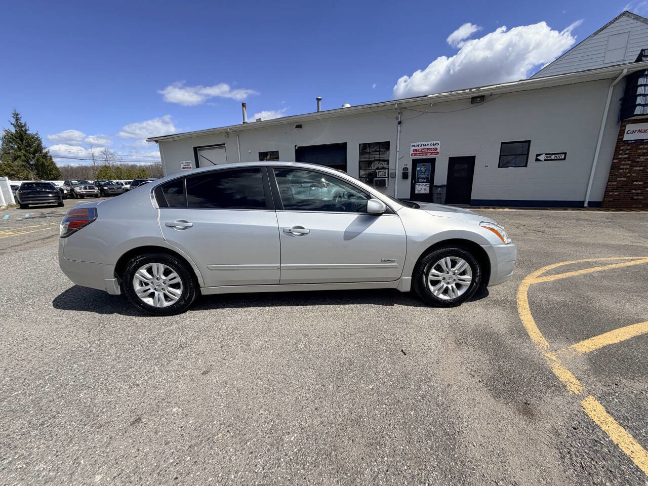 Used 2010 Nissan Altima Hybrid Sedan image 6
