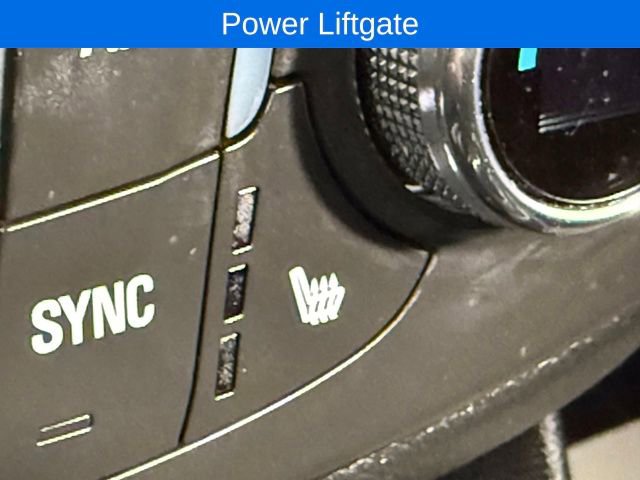 Used 2023 Chevrolet Traverse LT image 25