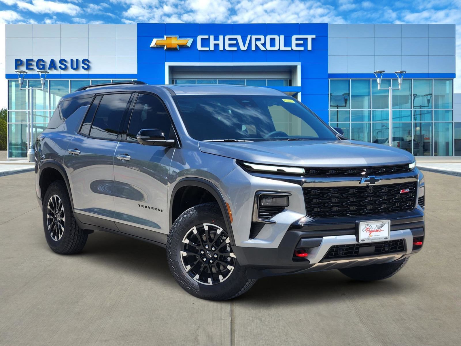 New 2026 Chevrolet Traverse Z71 w/ Driver Confidence Package AWD/4WD image 1