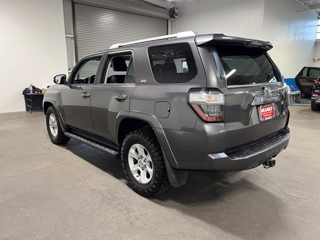 Used 2016 Toyota 4Runner SR5 Premium RWD image 5