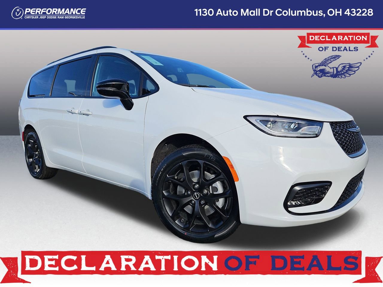 New 2026 Chrysler Pacifica Select AWD/4WD image 1