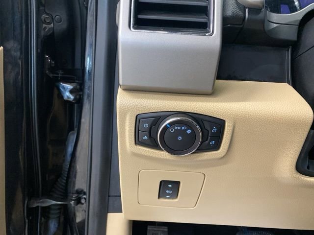 Used 2017 Ford F150 Lariat image 11