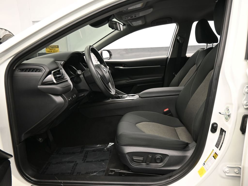 Used 2024 Toyota Camry LE image 11