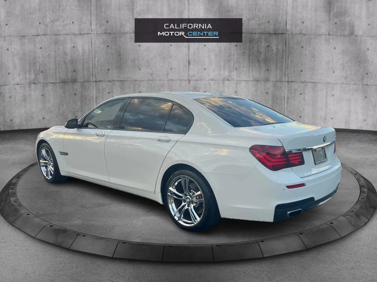 Used 2014 BMW 740Li image 7