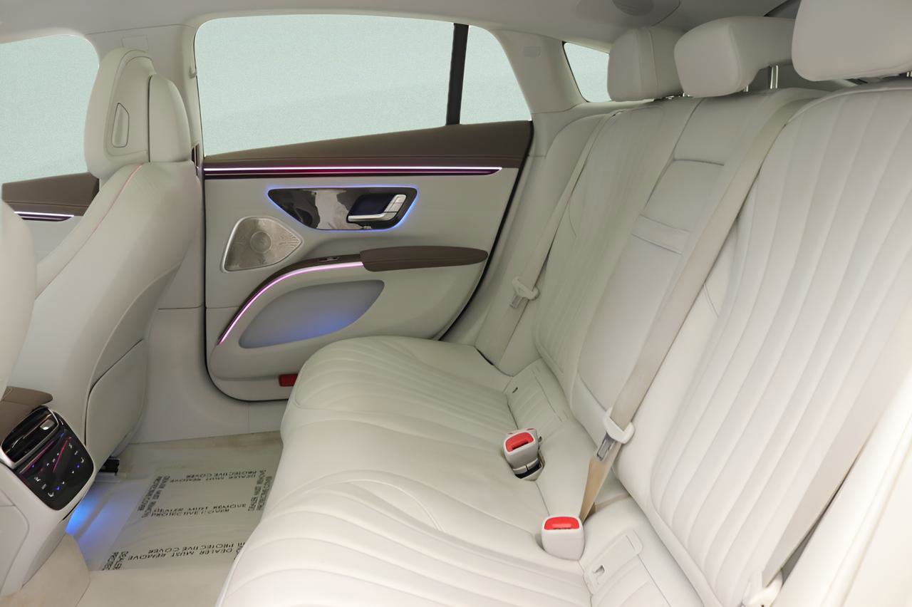 Certified 2023 Mercedes-Benz EQS 580 4MATIC Sedan image 31