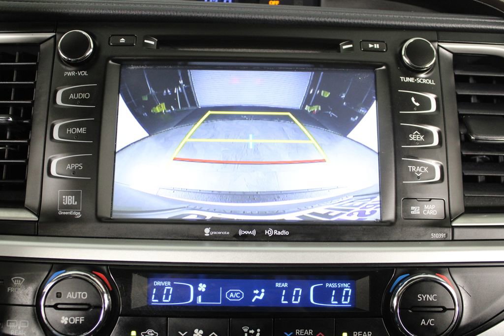 Used 2019 Toyota Highlander Limited image 32