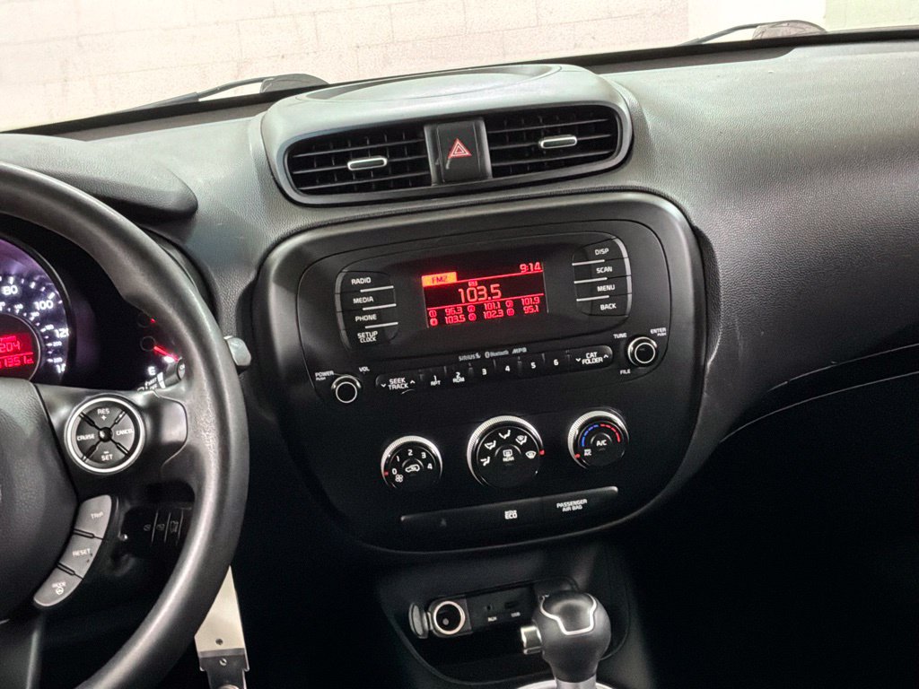 Used 2014 Kia Soul FWD image 13