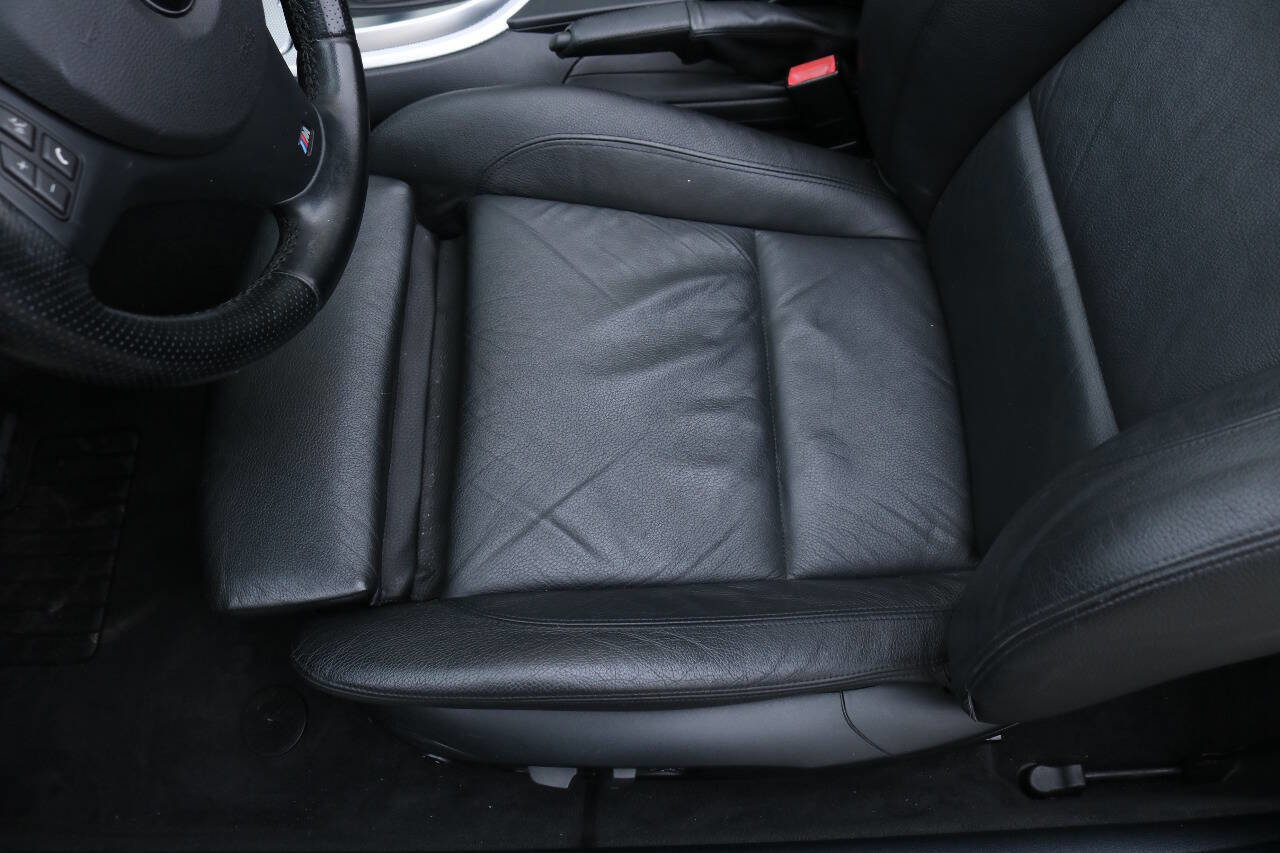 Used 2013 BMW 135i Convertible image 39