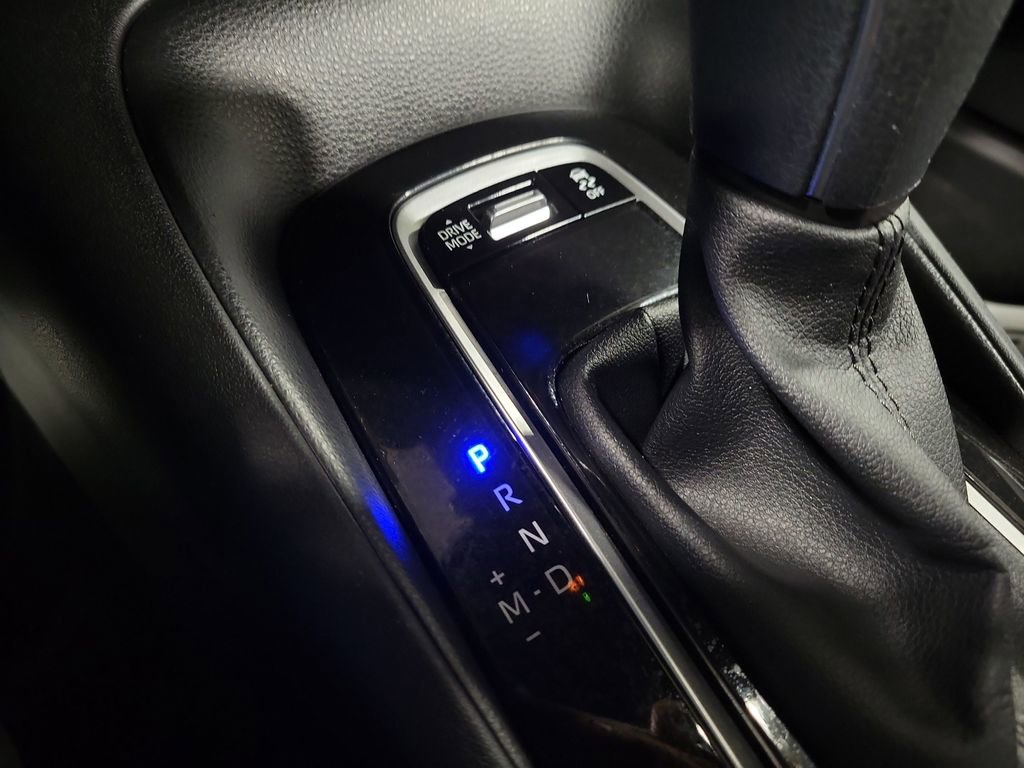 Used 2025 Toyota Corolla XSE image 17