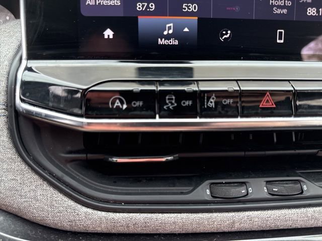 Used 2024 Jeep Compass Latitude image 37