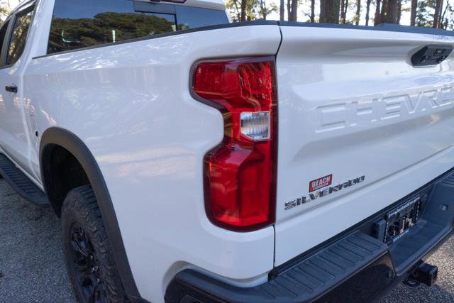 Used 2022 Chevrolet Silverado 1500 ZR2 w/ Technology Package image 39