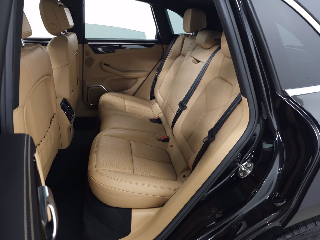 Used 2018 Porsche Macan S AWD/4WD image 33