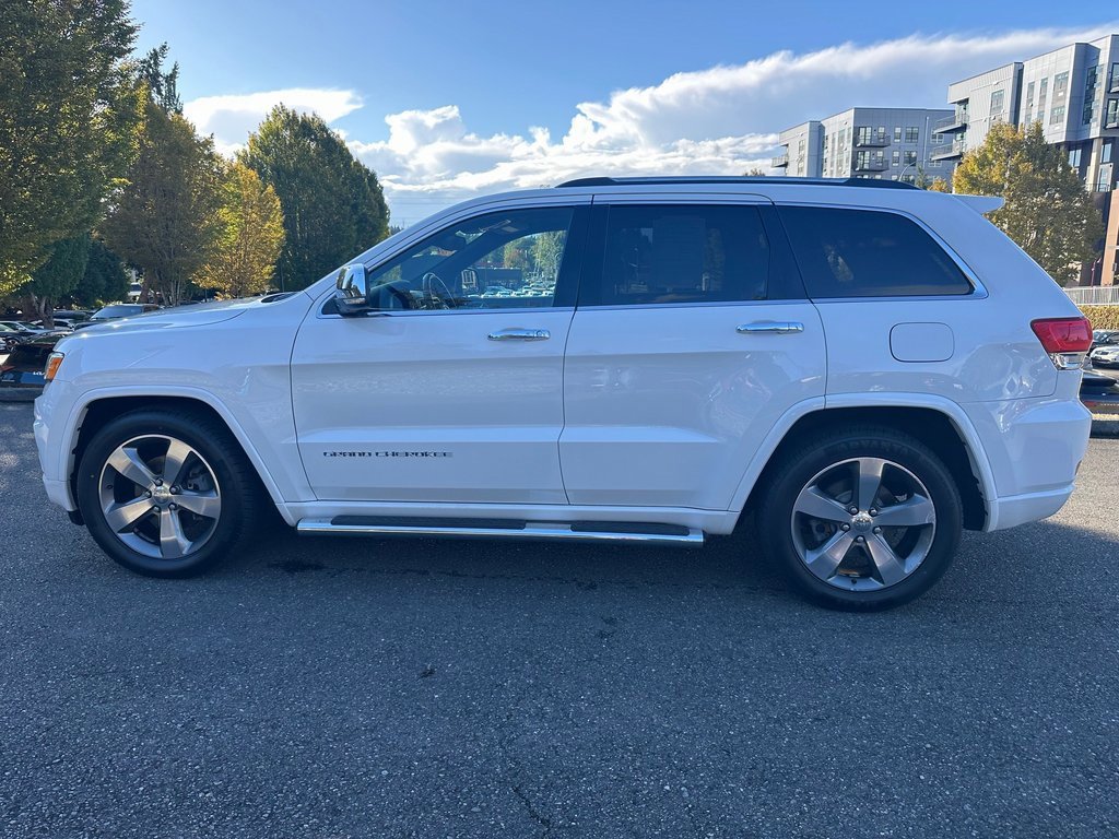 Used 2015 Jeep Grand Cherokee Overland w/ Advanced Technology Group image 2