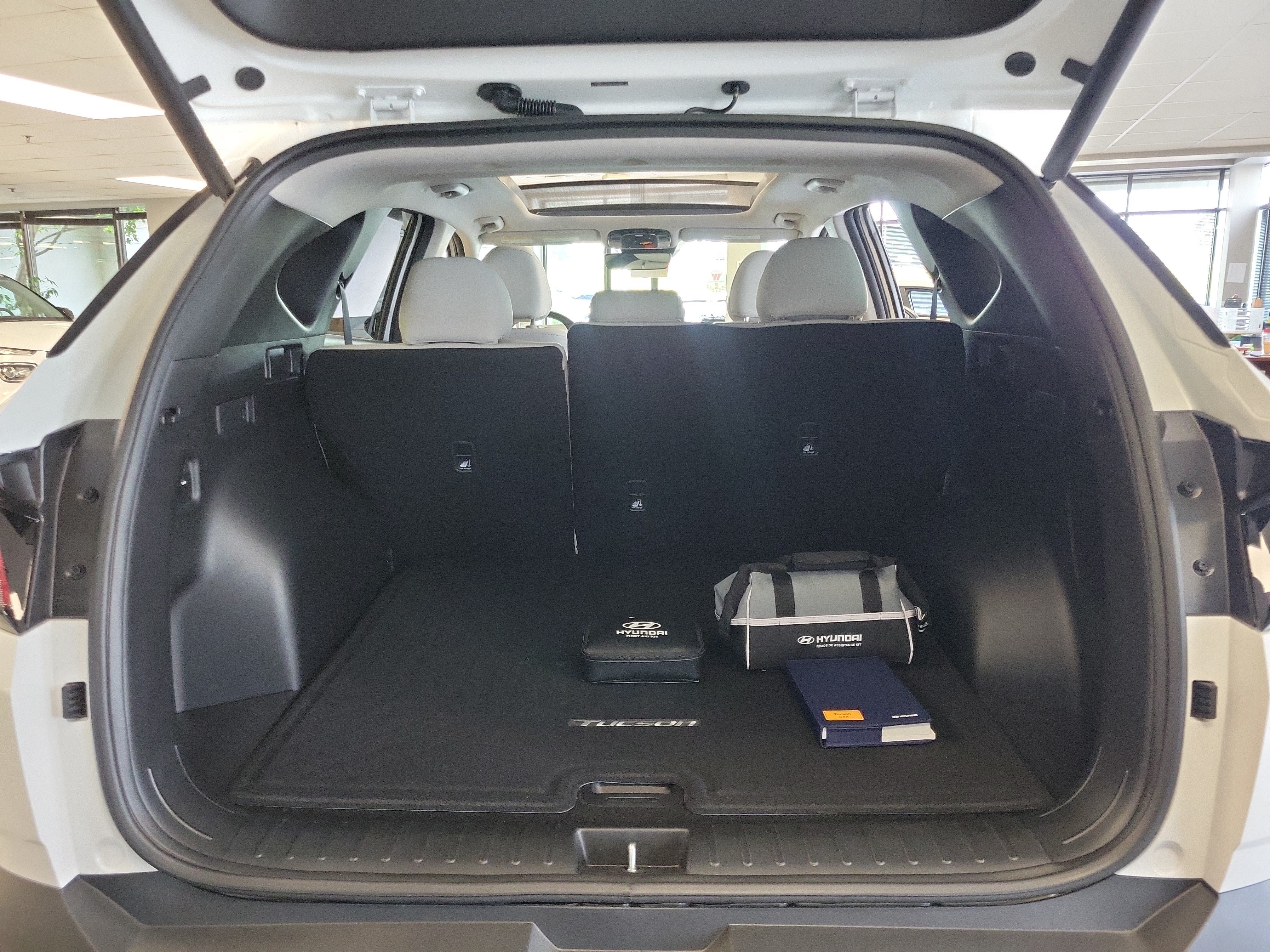 New 2026 Hyundai Tucson Limited AWD/4WD image 5