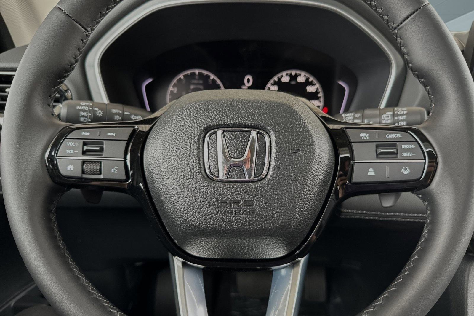 New 2025 Honda Pilot Touring image 16