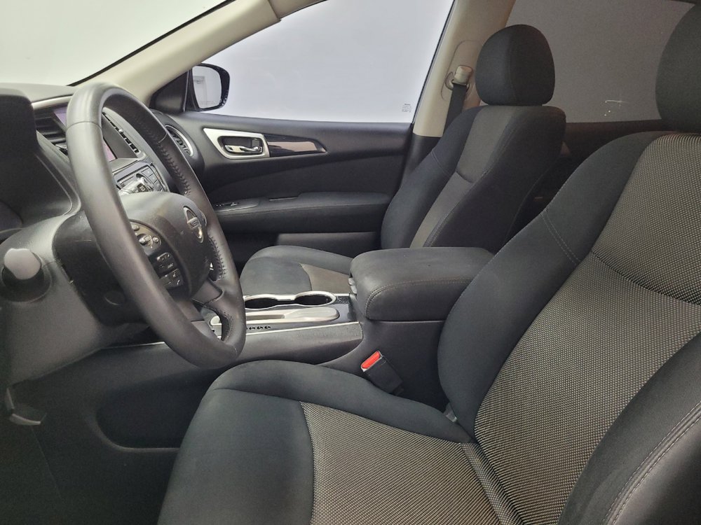 Used 2017 Nissan Pathfinder SV FWD image 17