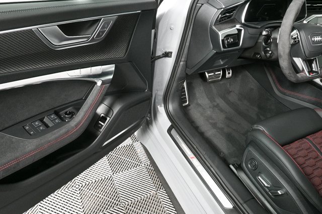 New 2026 Audi RS 6 performance image 9