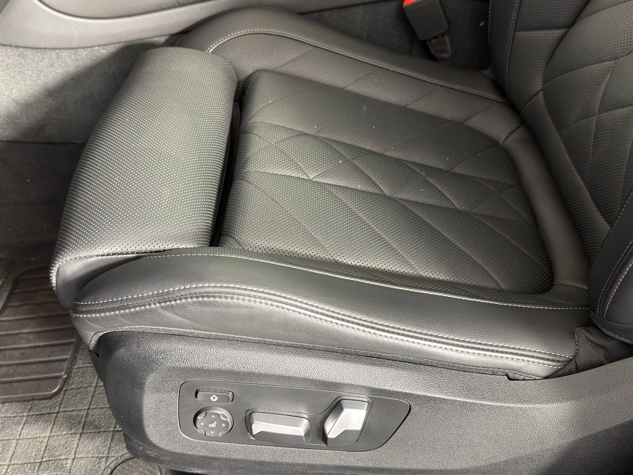 Certified 2023 BMW X5 xDrive40i image 11