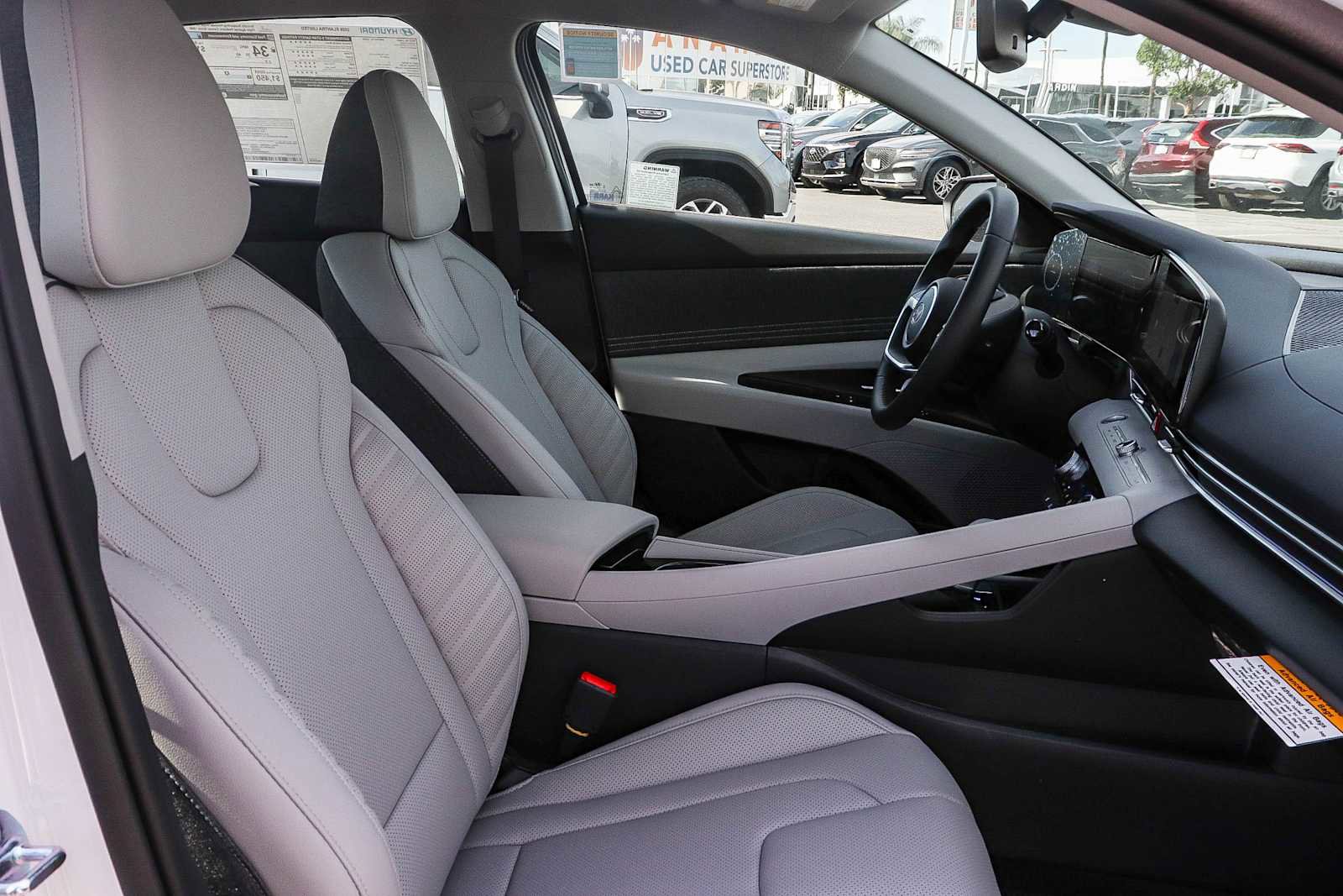 New 2026 Hyundai Elantra Limited FWD image 22