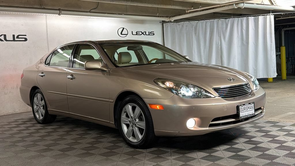 Used 2005 Lexus ES 330 FWD image 1