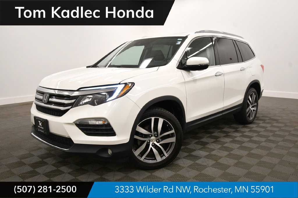 Certified 2017 Honda Pilot Touring image 1