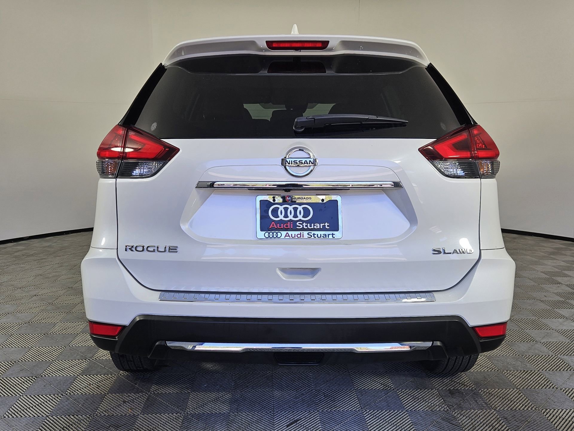 Used 2018 Nissan Rogue SL w/ Premium Package AWD/4WD image 6
