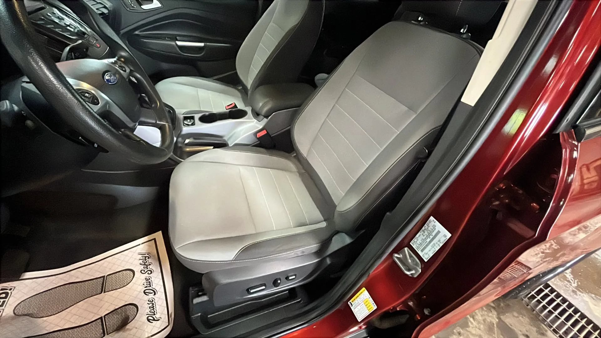 Used 2016 Ford Escape SE AWD/4WD image 4