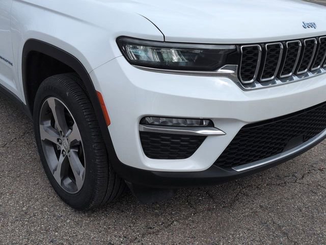 Used 2023 Jeep Grand Cherokee 4WD 4xe image 9