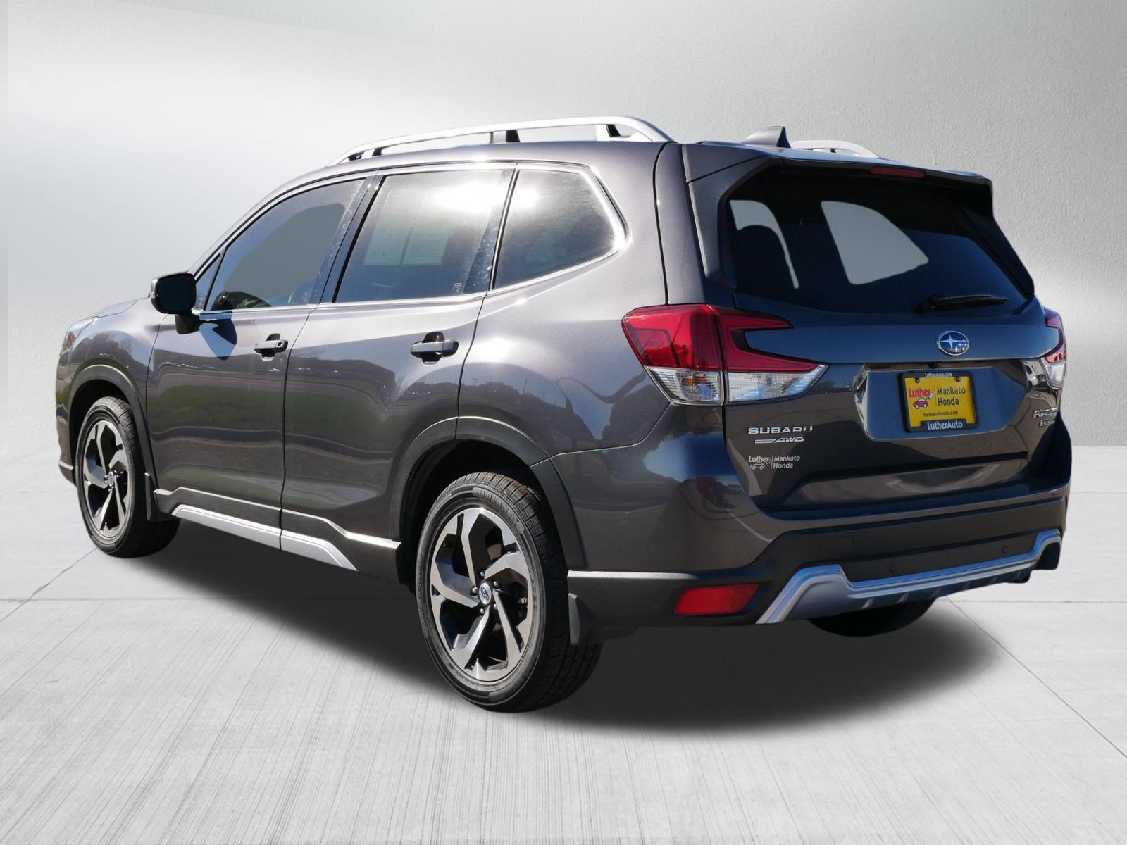 Used 2023 Subaru Forester Touring AWD/4WD image 5