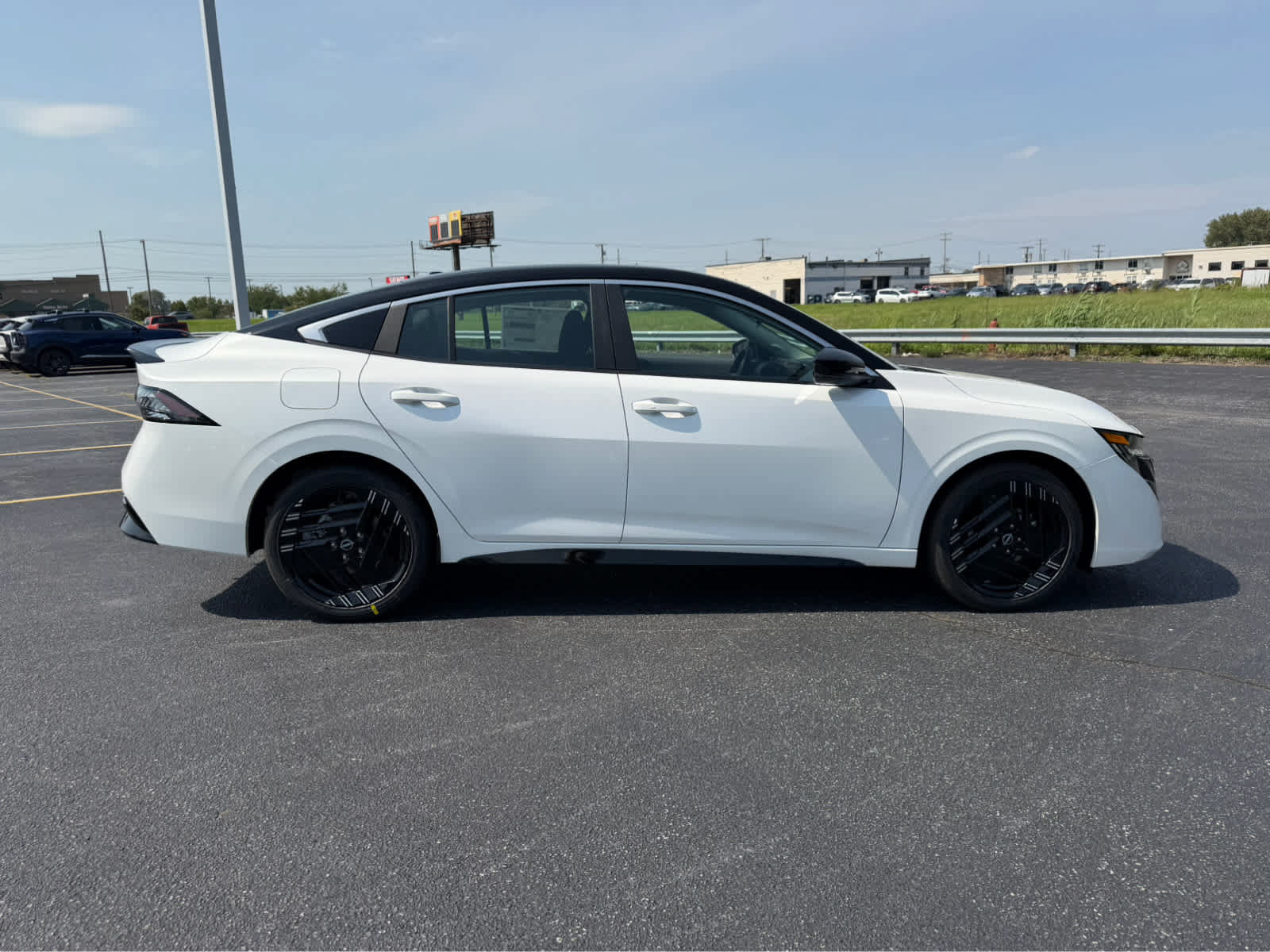 New 2027 Nissan Sentra SR w/ SR All Weather Package FWD image 9