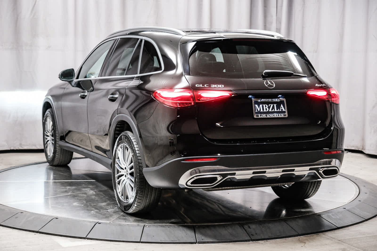 Certified 2024 Mercedes-Benz GLC 300 4MATIC image 2