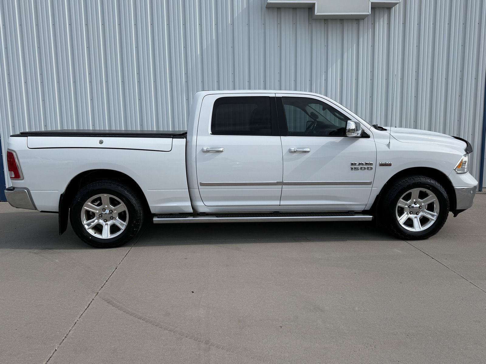 Used 2014 RAM 1500 Limited AWD/4WD image 4