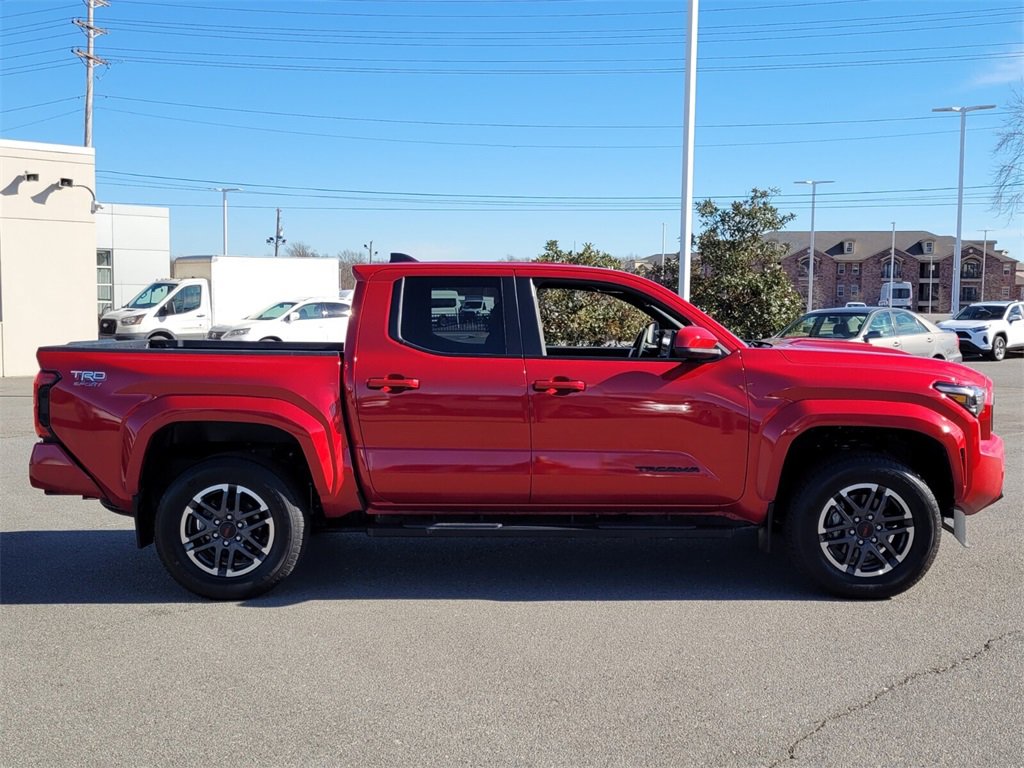 Used 2024 Toyota Tacoma TRD Sport image 2