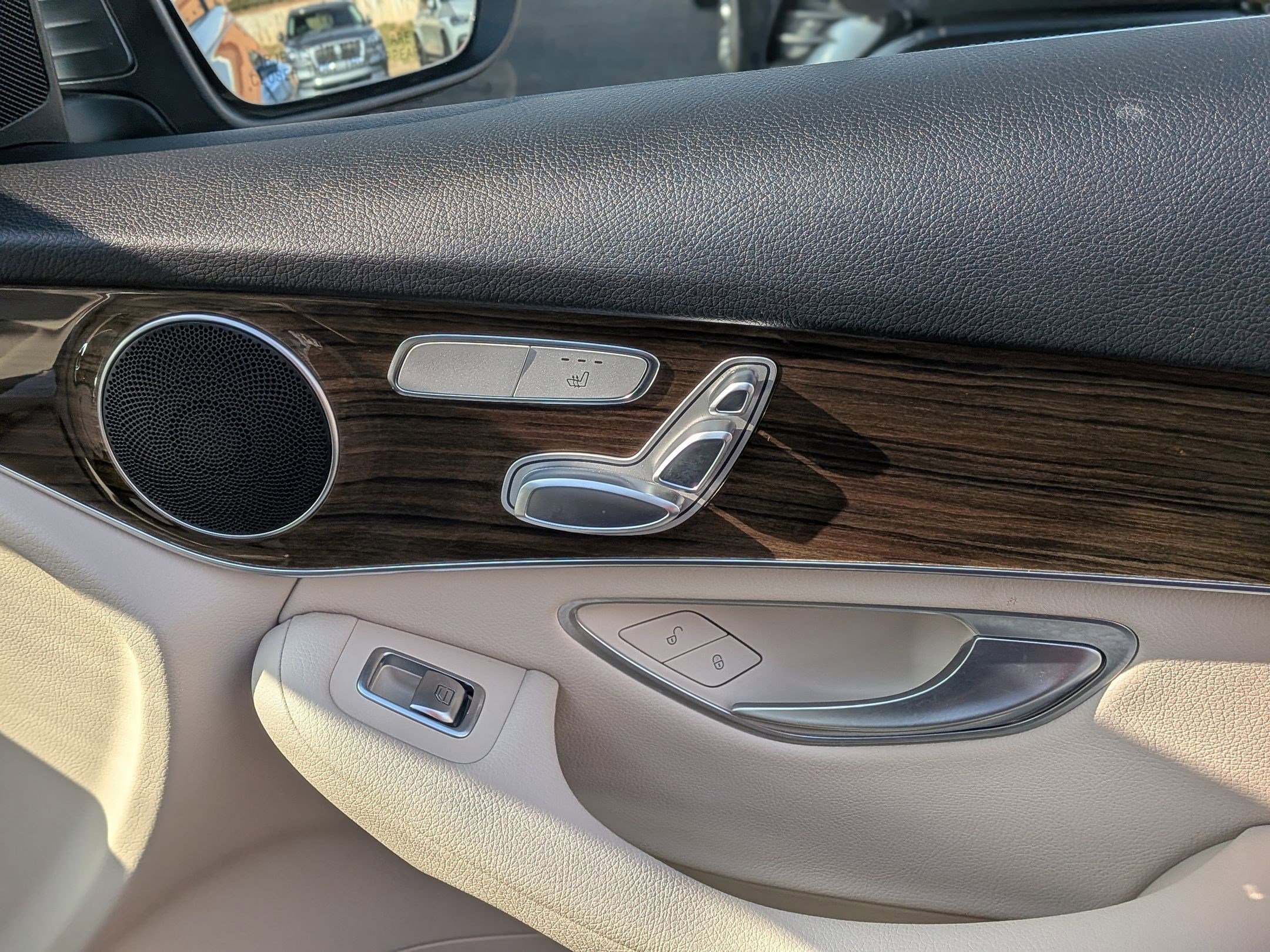 Certified 2021 Mercedes-Benz GLC 300 4MATIC image 37