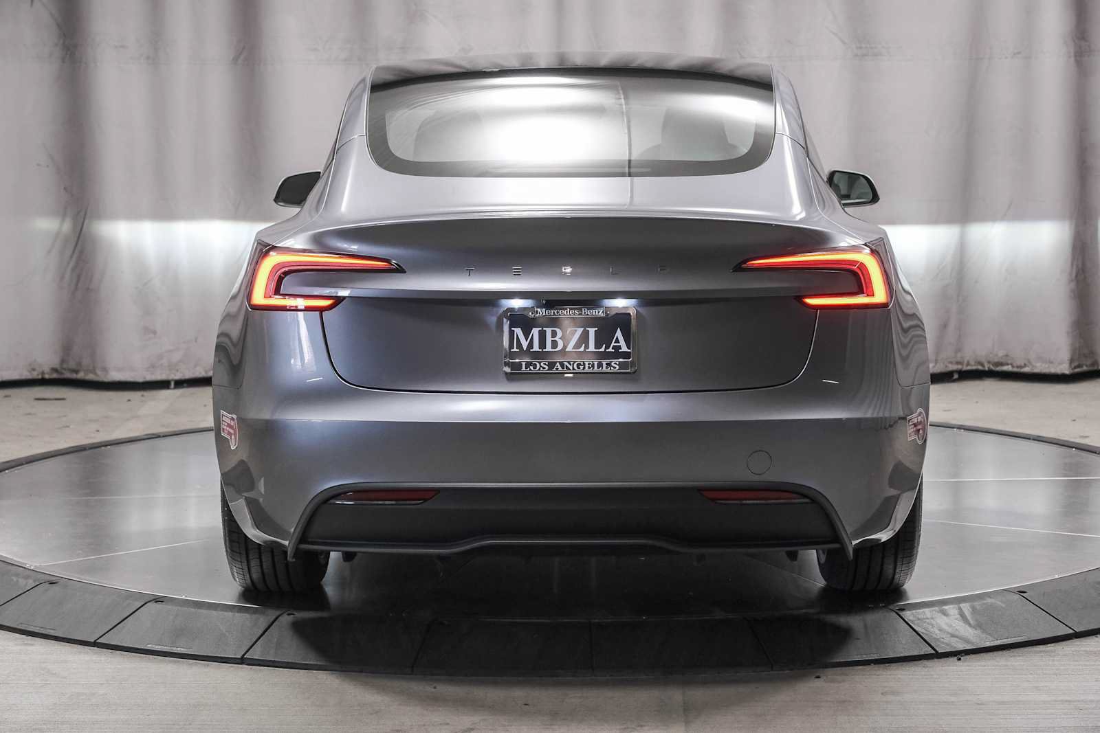 Used 2024 Tesla Model 3 Standard Range RWD image 3