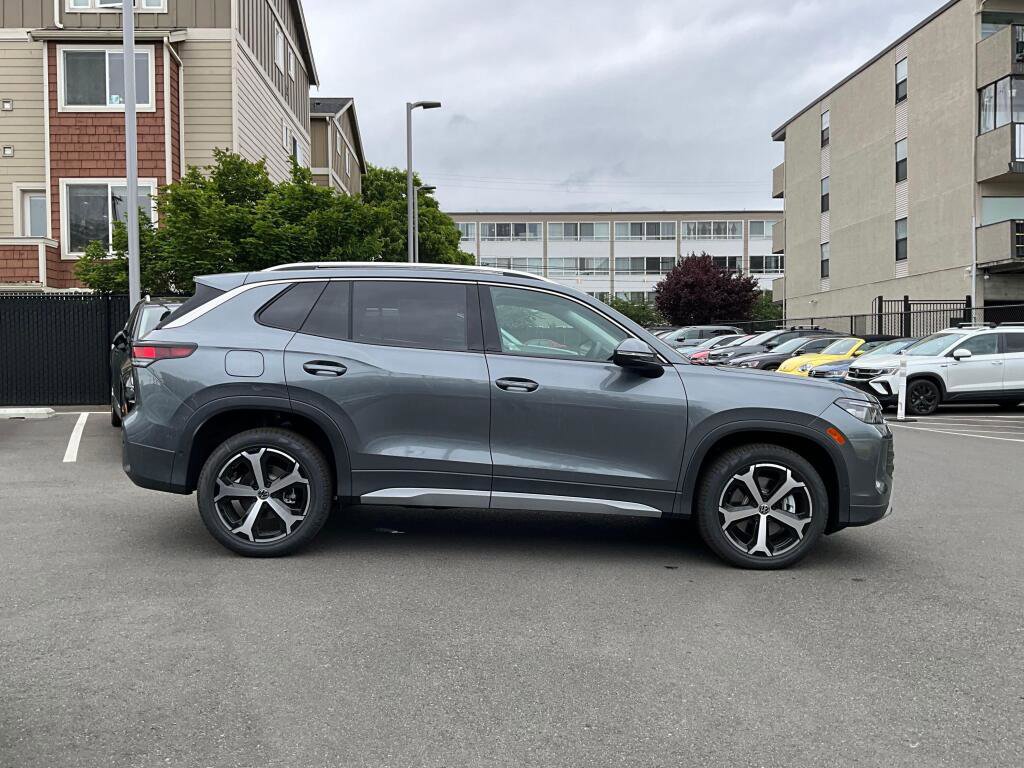 New 2026 Volkswagen Tiguan SE AWD/4WD image 9