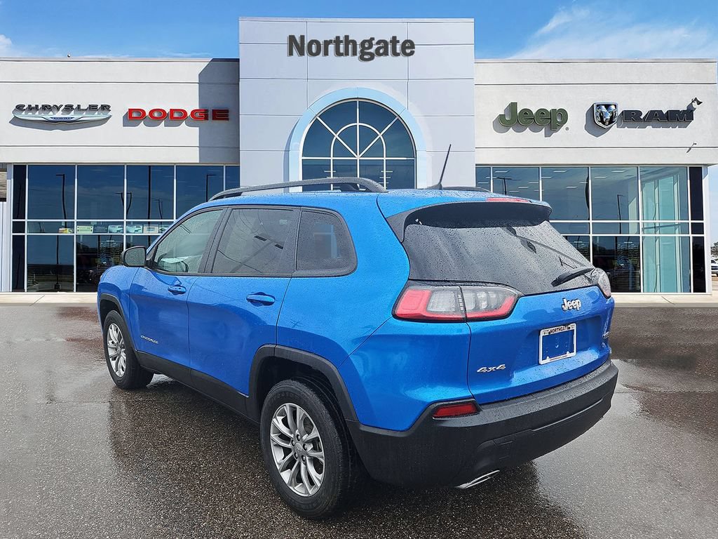 Used 2022 Jeep Cherokee Latitude Lux AWD/4WD image 3