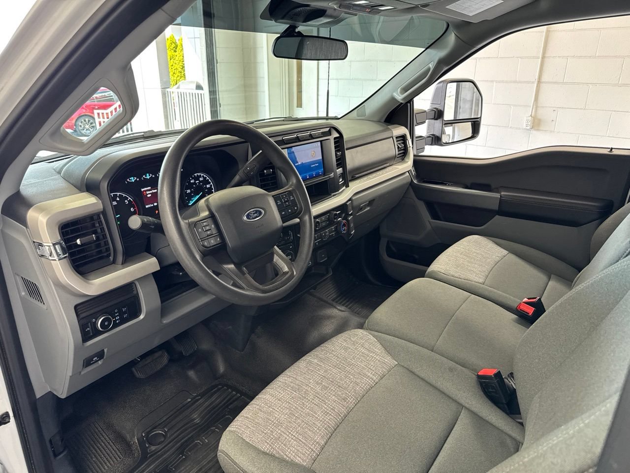 Used 2024 Ford F350 XLT AWD/4WD image 16