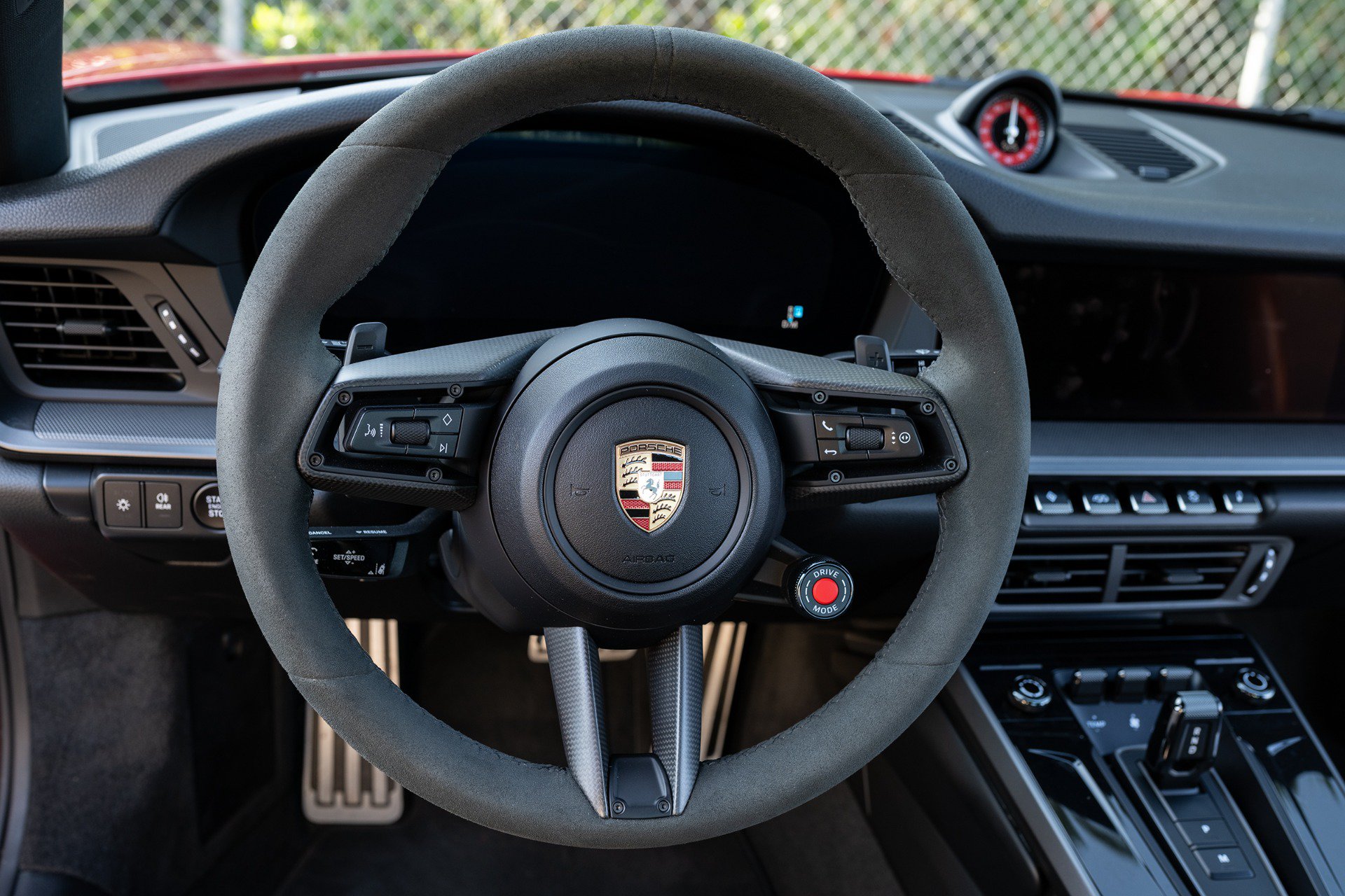 Used 2025 Porsche 911 Carrera RWD image 43
