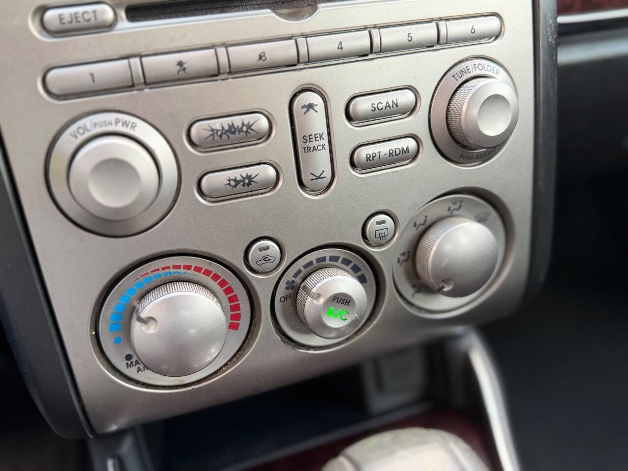 Used 2012 Mitsubishi Galant SE FWD image 18