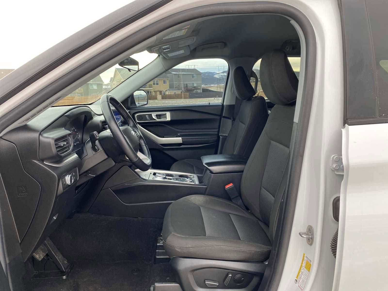 Used 2022 Ford Explorer XLT image 15