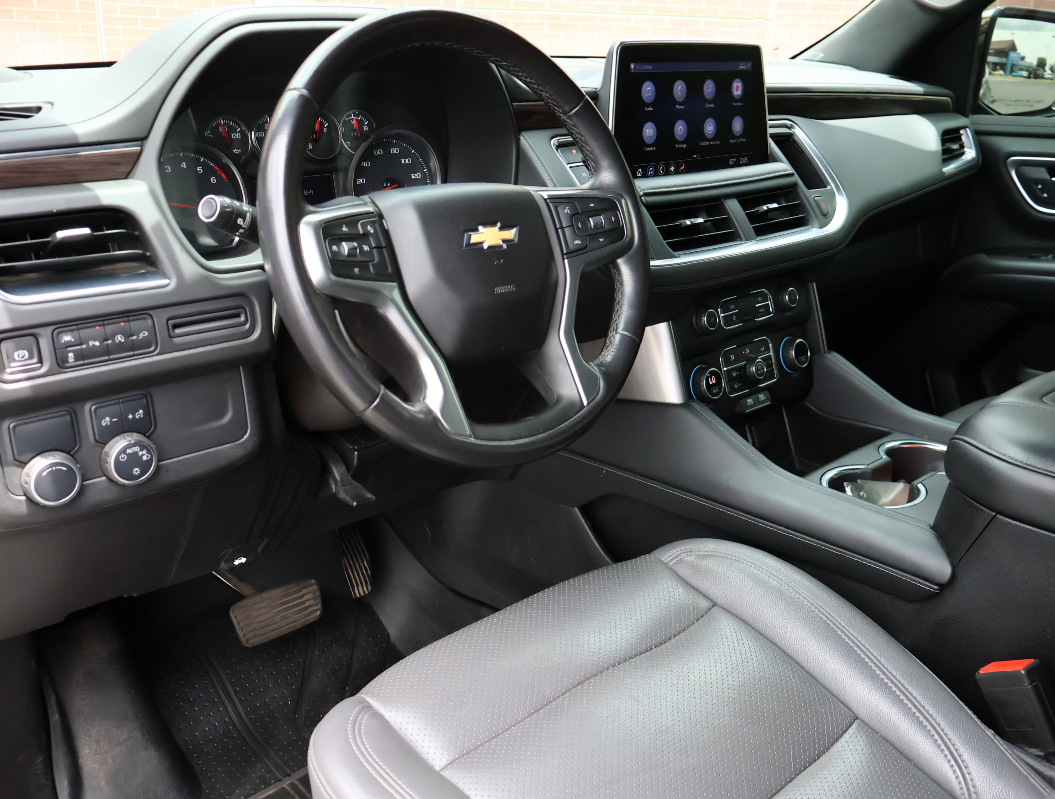 Used 2021 Chevrolet Tahoe LS w/ Driver Alert Package RWD image 3