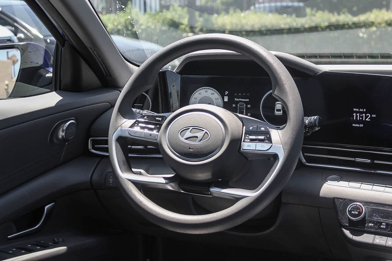 Certified 2024 Hyundai Elantra SEL FWD image 19