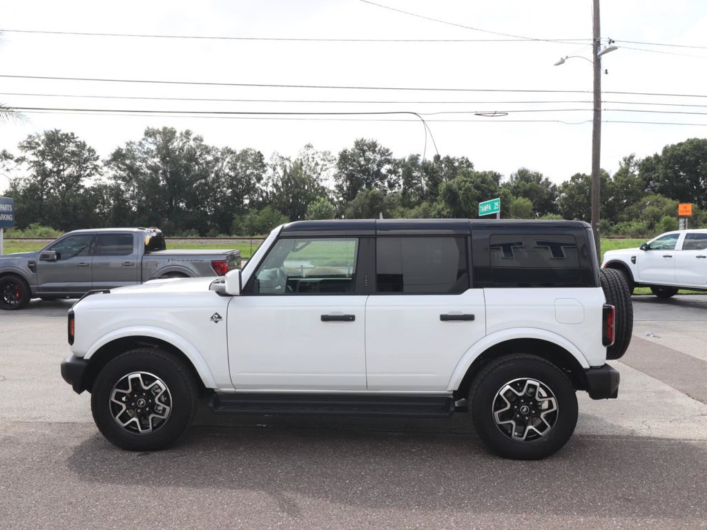 New 2026 Ford Bronco Outer Banks AWD/4WD image 9
