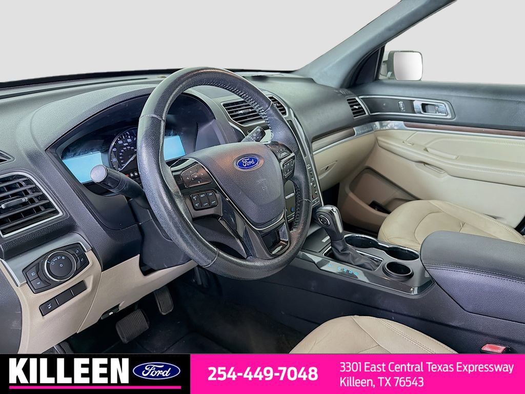 Used 2018 Ford Explorer Limited image 9