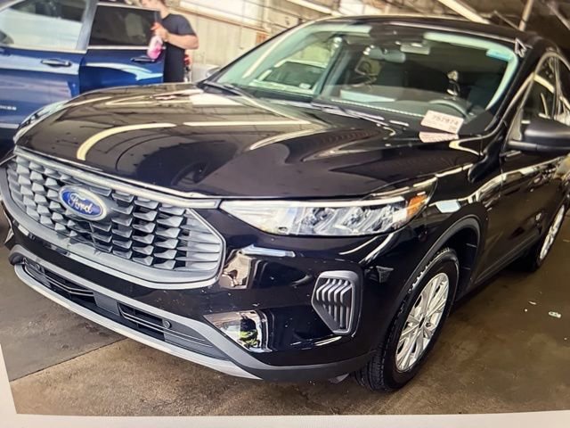 Used 2025 Ford Escape Active w/ Active Premium Tech Pack