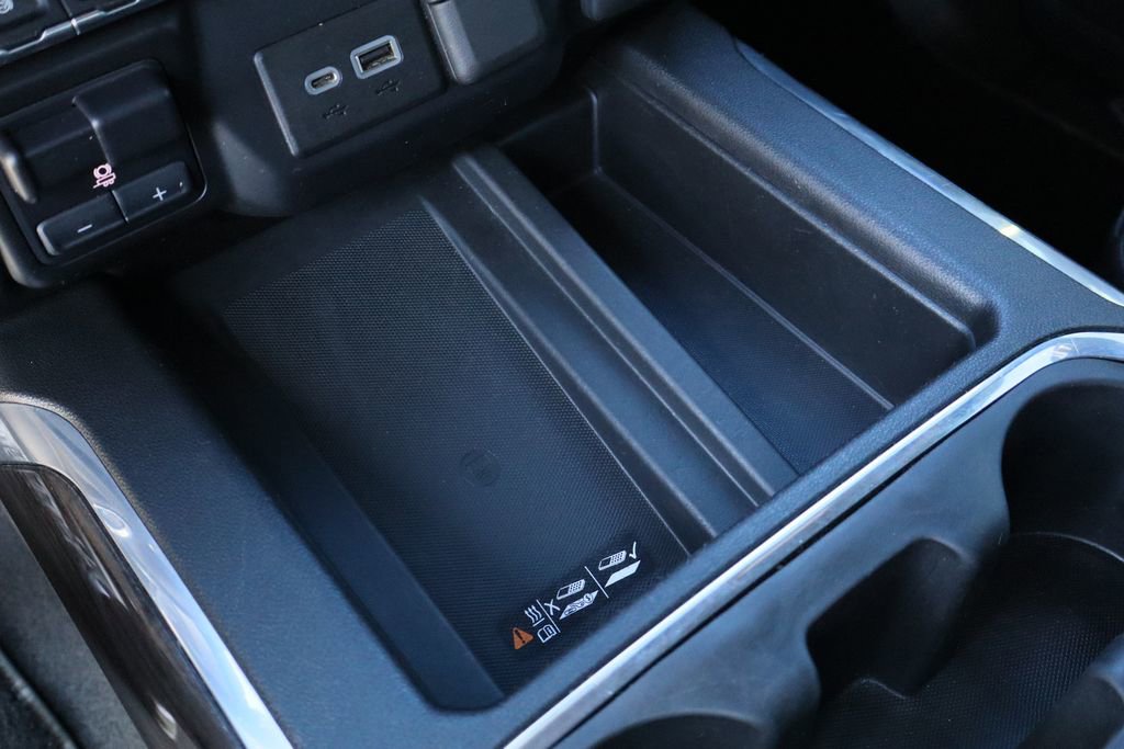 Used 2020 Chevrolet Silverado 2500 LTZ w/ Technology Package image 18