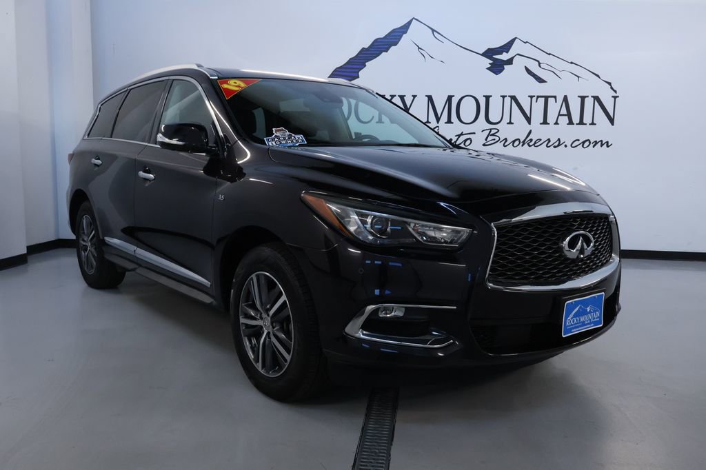 Used 2019 INFINITI QX60 Luxe w/ Essential Package image 1